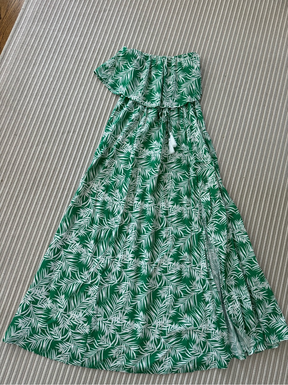 Green Leaf-Print Strapless Maxi Dress